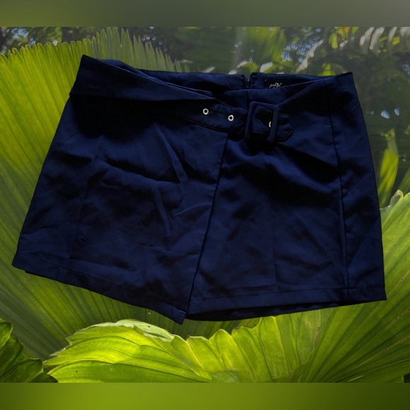 milk & honey Skirt/shorts  black Size XL polyester spandex zippers - Picture 2 of 12